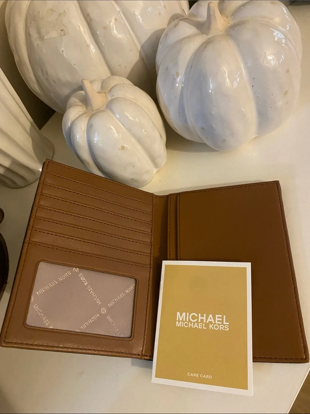 Michael Kors passport holder - BRAND NEW